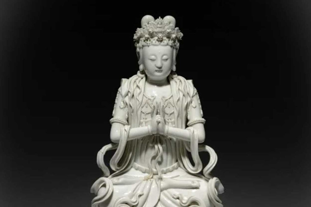 Antique Whispers: Ming and Qing Dynasty Porcelain Buddha Icons