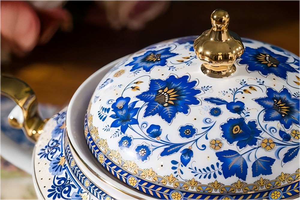 Vivid Elegance: Exploring the Artistry of Enamelled Porcelain Craftsmanship