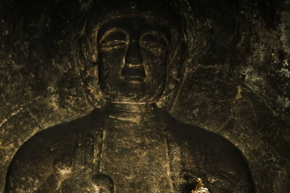 The Splendor of the Liao Dynasty: Embracing the Majesty of Ancient Statues