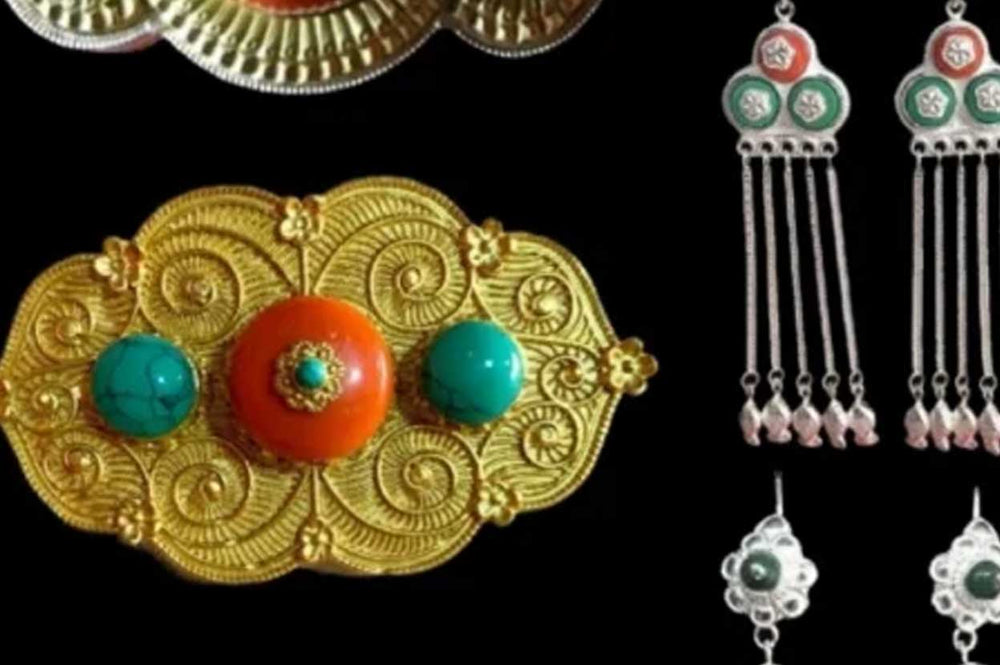 Enchanting Amber: Antique Amber Accessories of Tibet