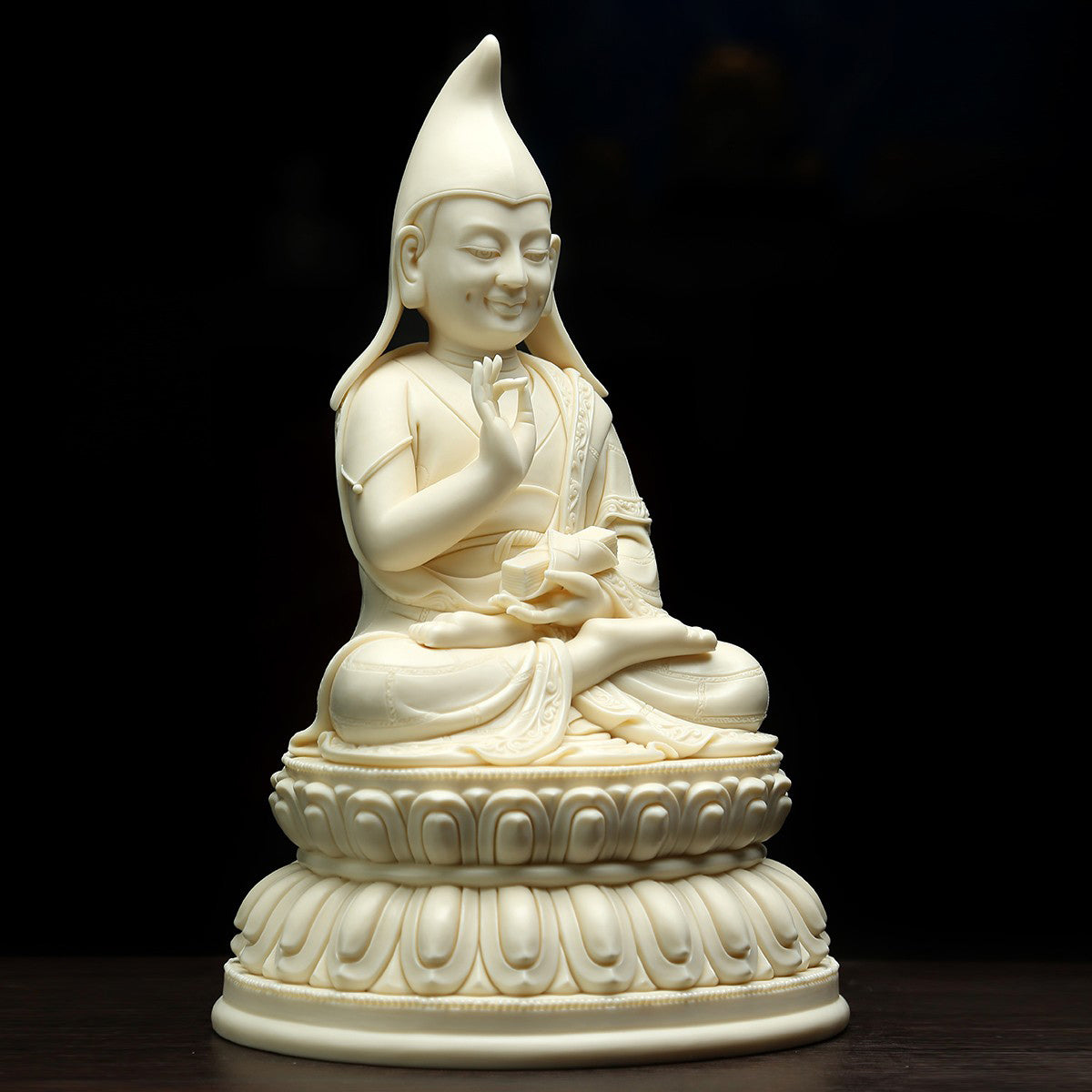 Master Jia Caojie Tibetan Buddha Statue Jade Yellow Porcelain Oriental Classic Craft Oriental Aesthetics