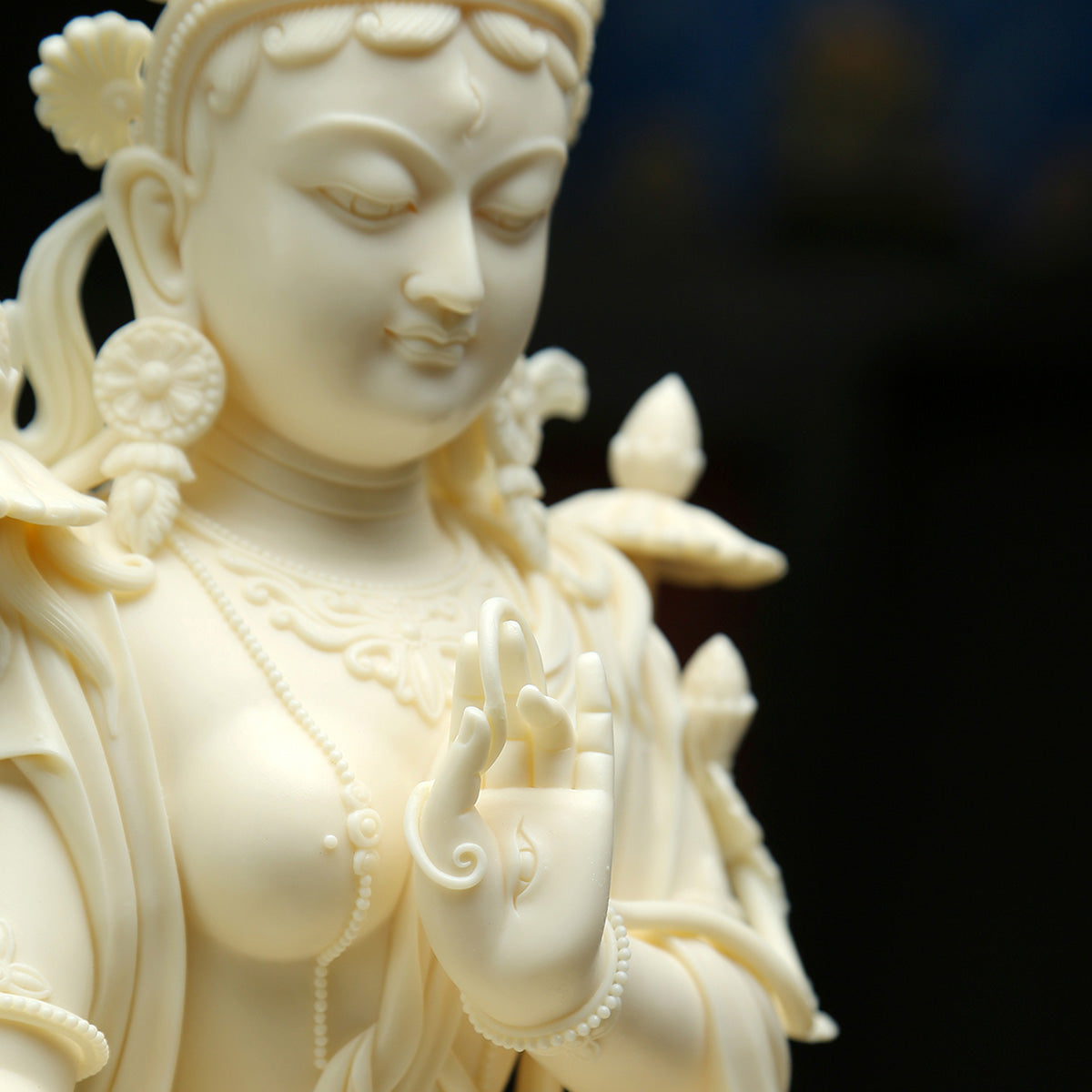 White Tara Tibetan Buddha Statues Jade Porcelain Oriental Classic Crafts Oriental Aesthetics