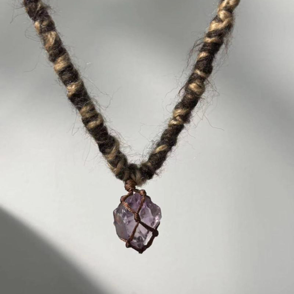 Pure Raw | Wool knitted clavicle chain | Tibetan amethyst | Enhance family cohesion