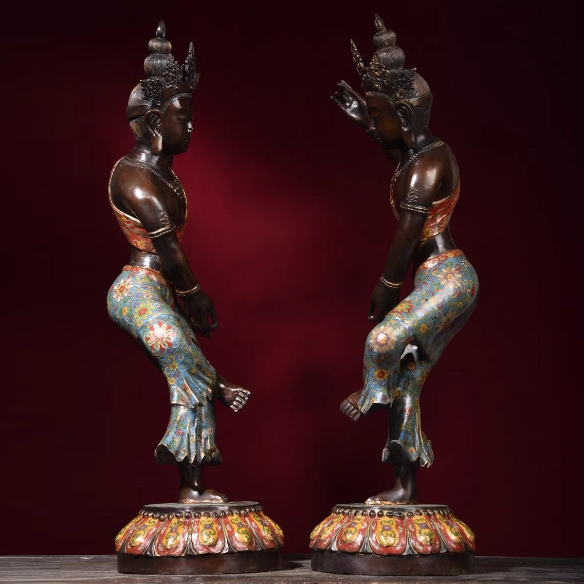 Tibet Vajra Dancing Bodhisattva Buddha Statue Cloisonné Pure Copper Oriental Artwork Oriental Aesthetics