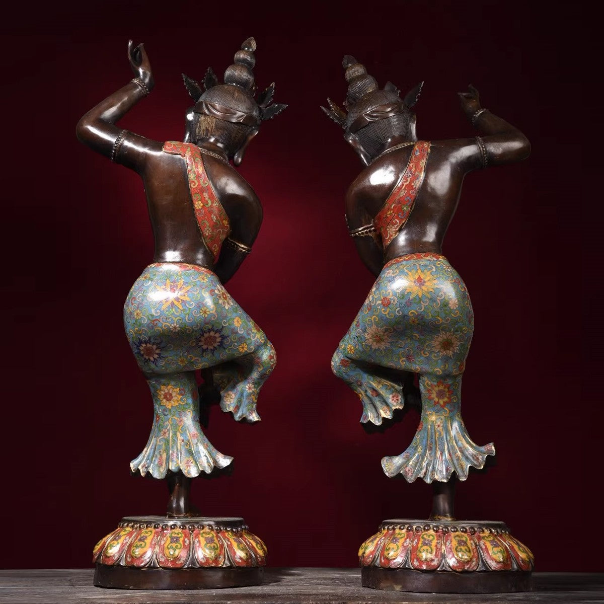 Tibet Vajra Dancing Bodhisattva Buddha Statue Cloisonné Pure Copper Oriental Artwork Oriental Aesthetics