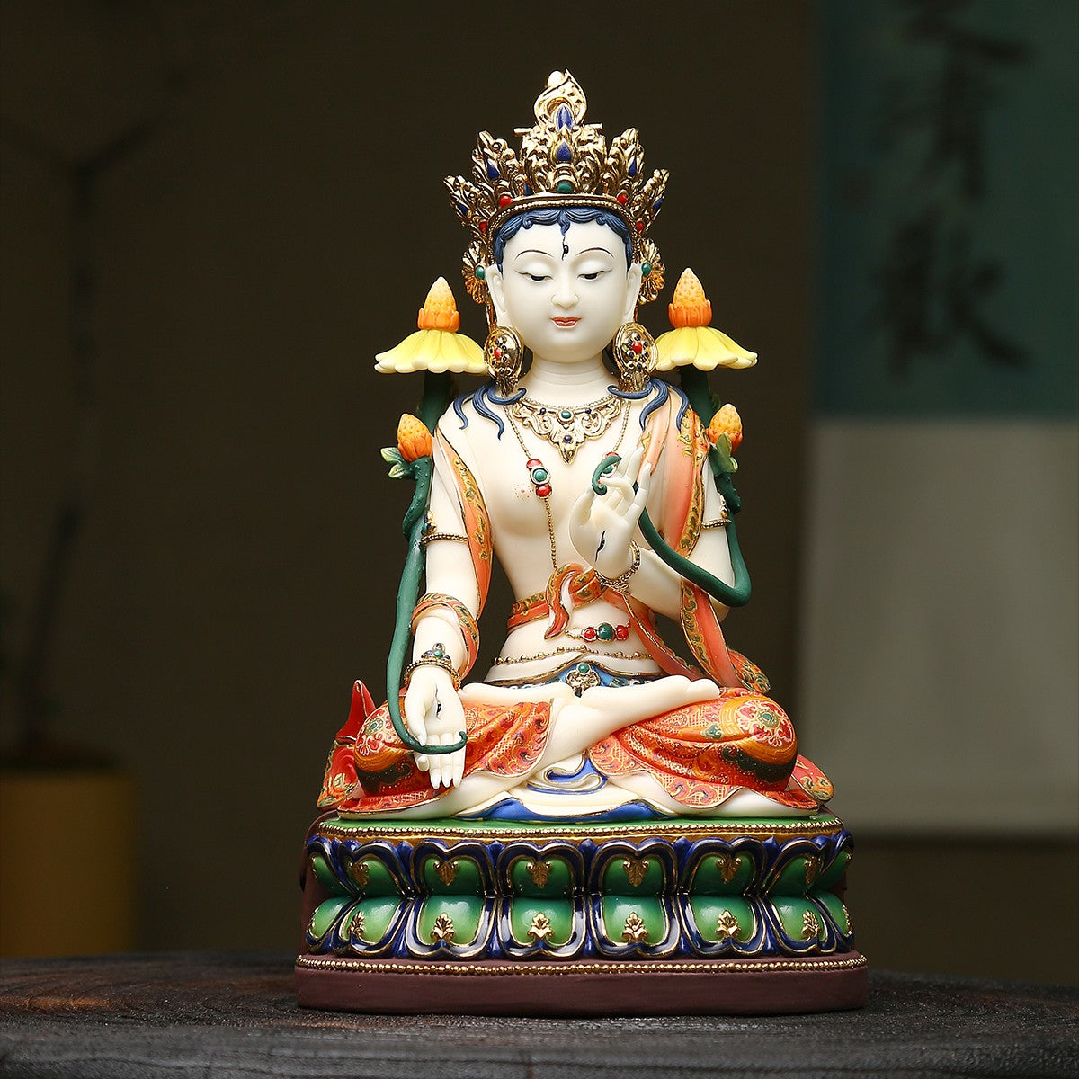 White Tara Tibetan Buddha Statue Jade Yellow Porcelain Overglaze Color Oriental Classic Craftsmanship Oriental Aesthetics