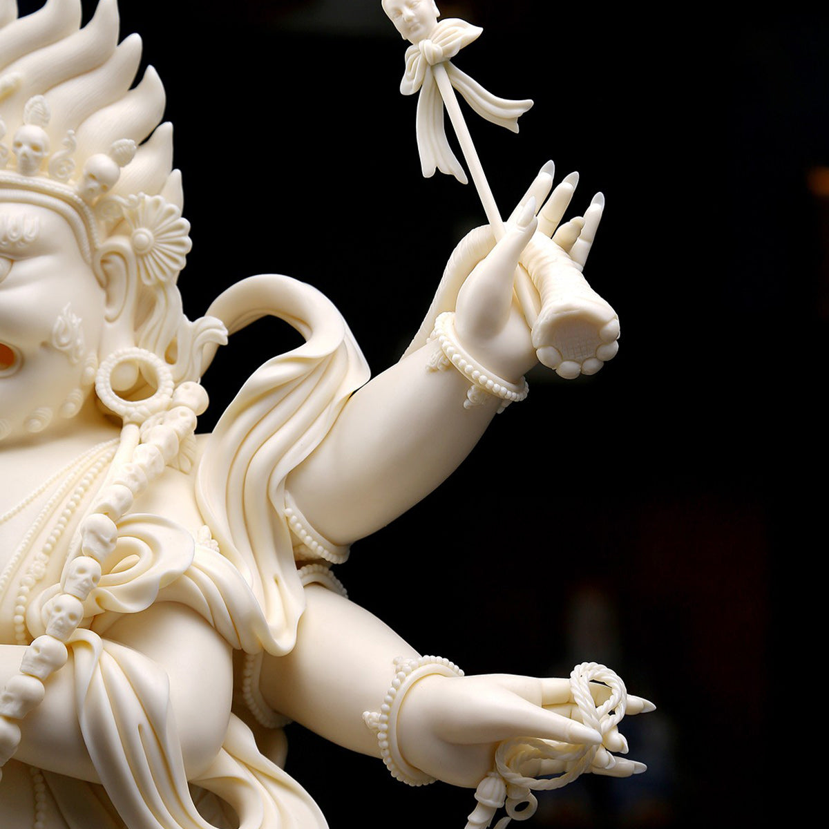 Mahakala Tibetan Buddha Statue Jade Yellow Porcelain Oriental Classic Craft Oriental Aesthetics