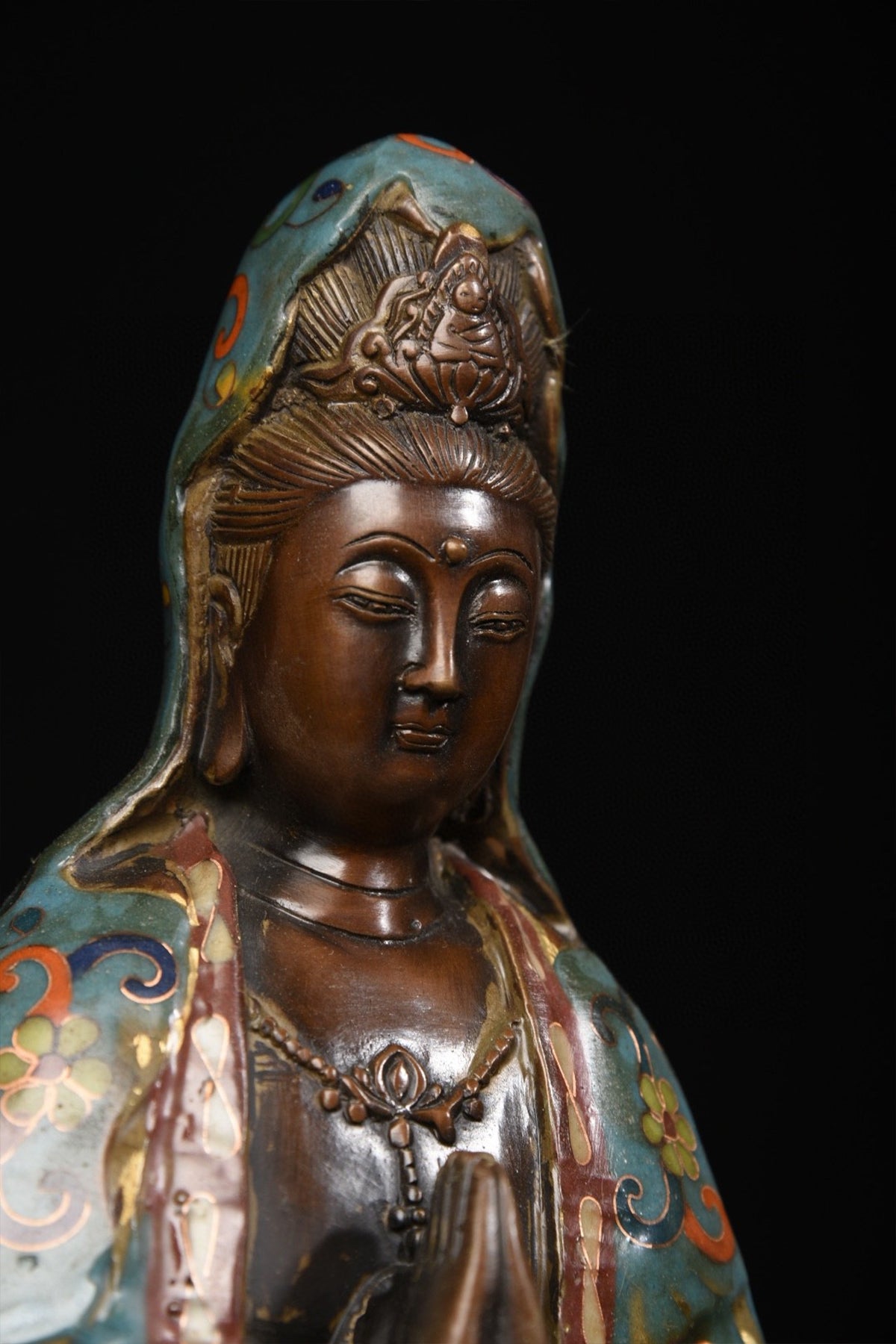 Avalokiteshvara Bodhisattva (Guanyin Bodhisattva) Buddha Statue Cloisonné Pure Copper Oriental Artwork Oriental Aesthetics