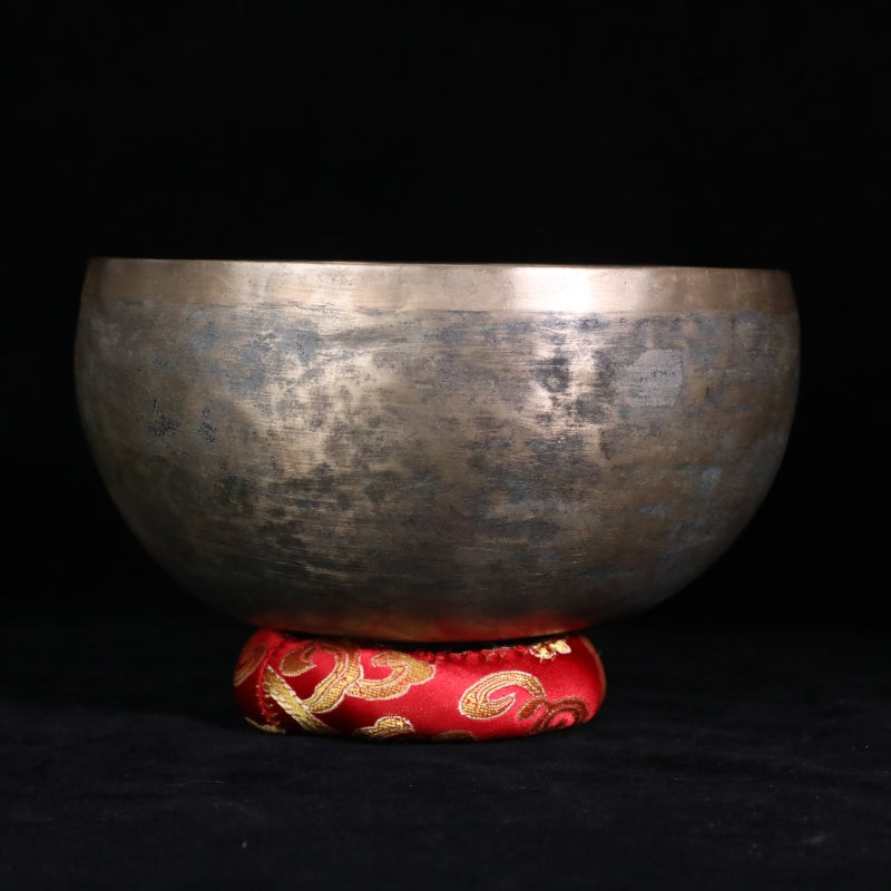 Antique Tibetan Singing Bowl Collection Meditation puretibetan